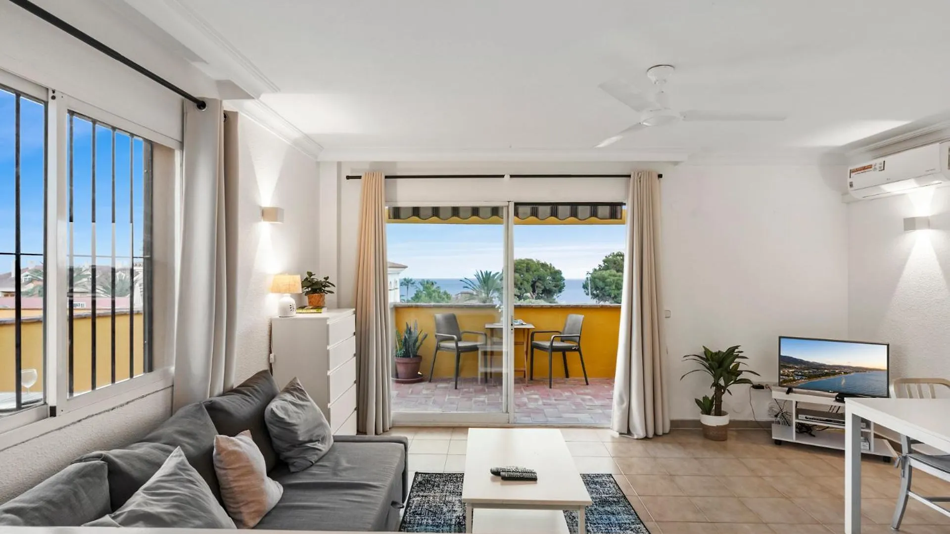 Lovely Flat With Sea View Near The Beach By Costarentals - Ref 37 Benalmadena Apartment